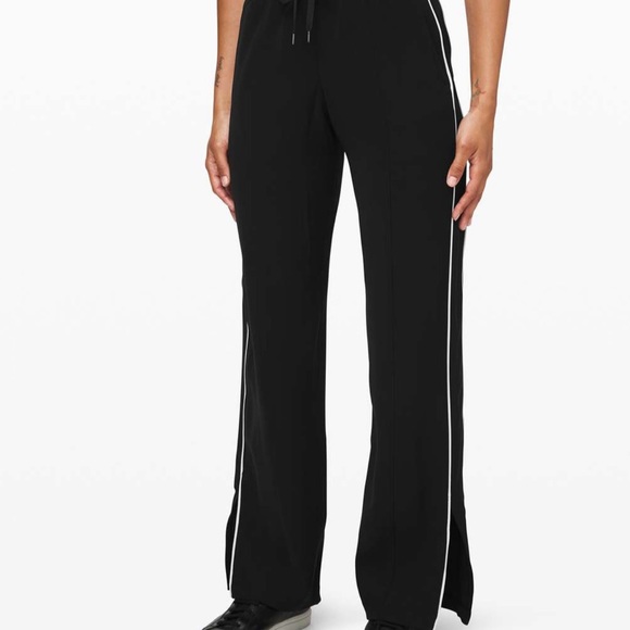 lululemon athletica Pants - LULULEMON✨| ON THE RIGHT TRACK PANT